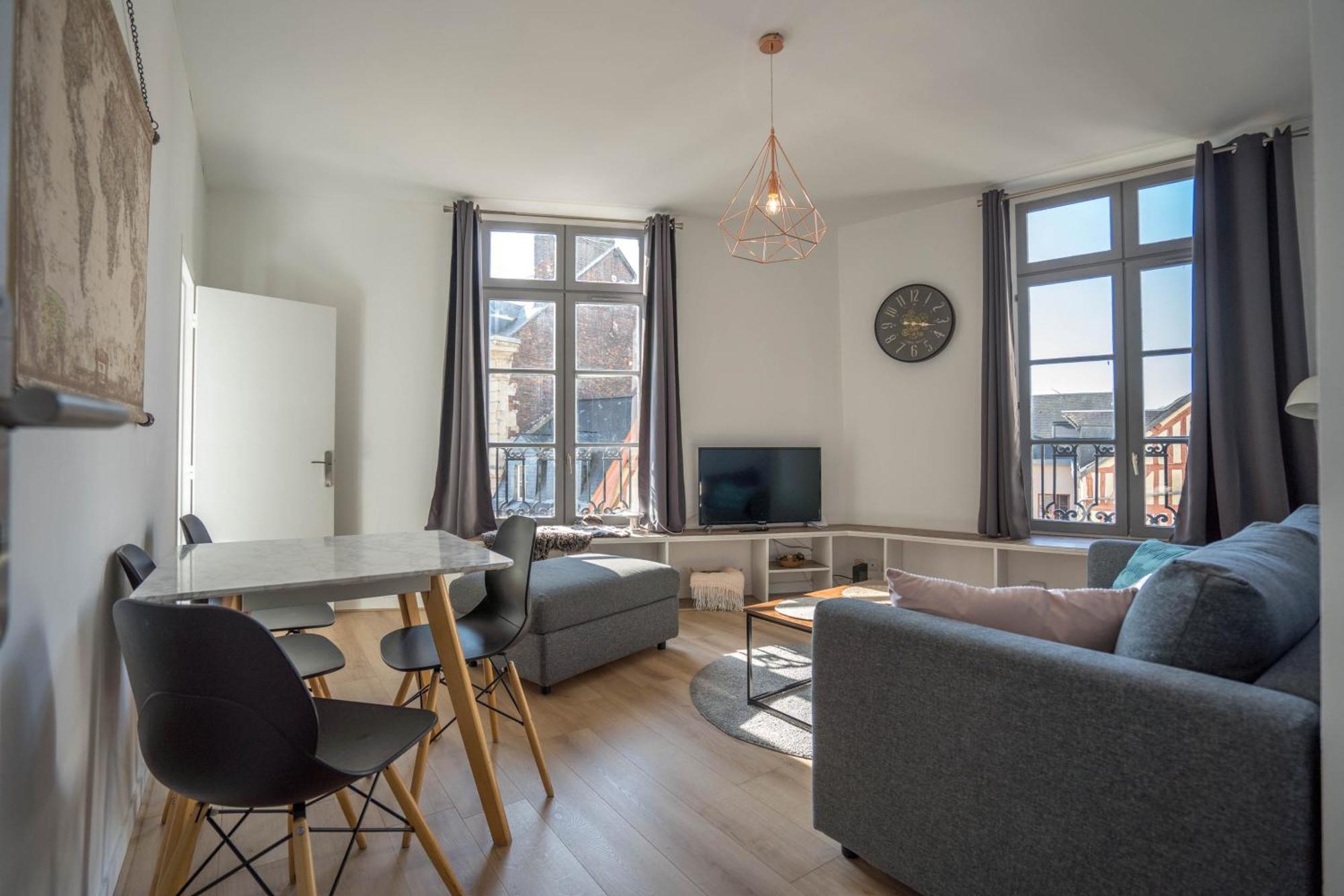 Charming Center Flat Apartment *