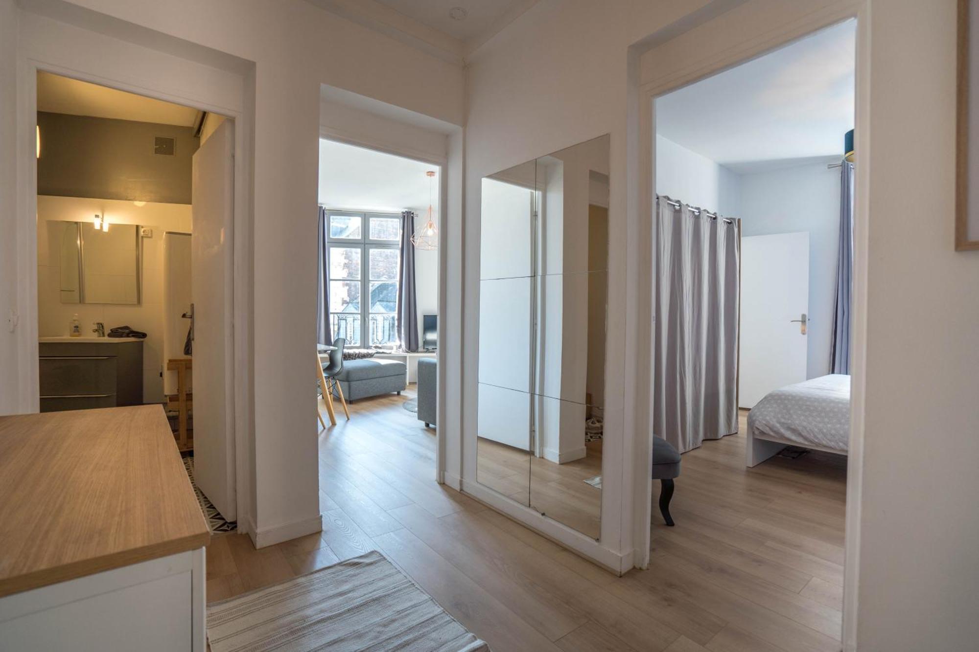 Apartment Charming Center Flat Rouen